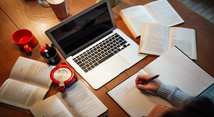 كتابة أبحاث، كتابة رسائل ماجستير، كتابة الخطة البحثية، تعديلات وتنسيقات